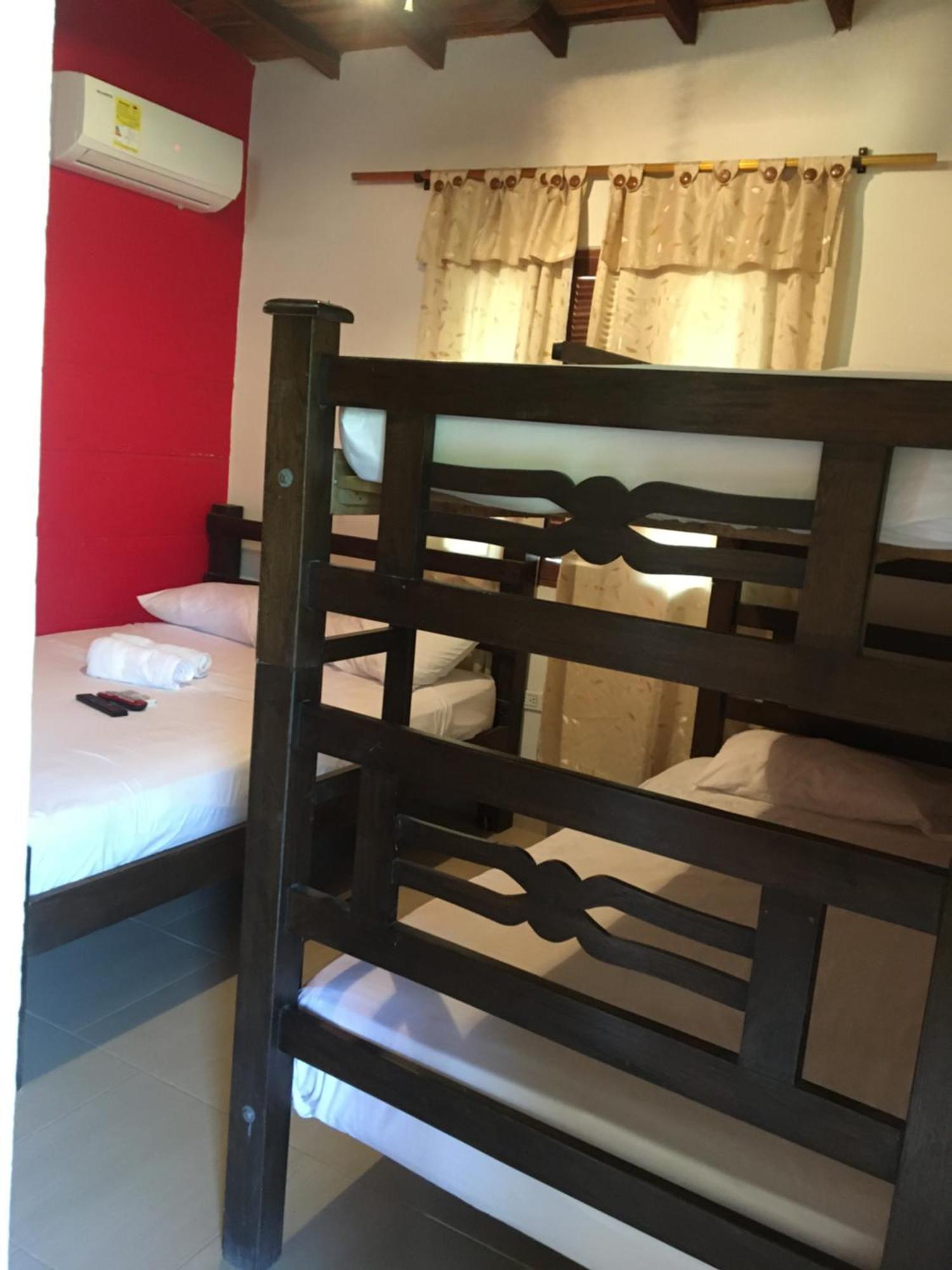 Hostal Los Wichos Мінка Екстер'єр фото